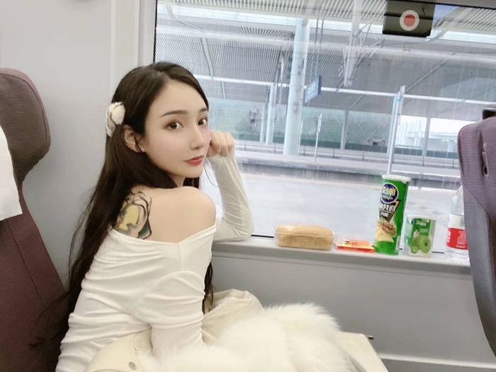 洛杉矶伴游大学生