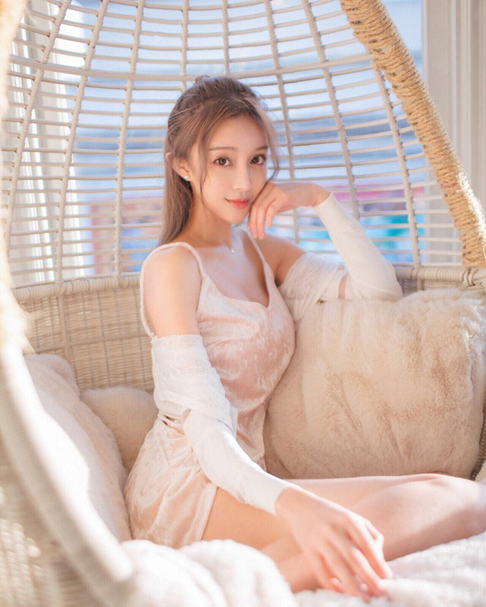 洛杉矶美女伴游