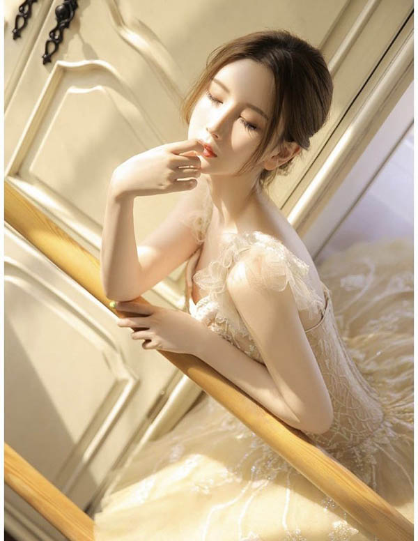 多伦多外围女经纪人